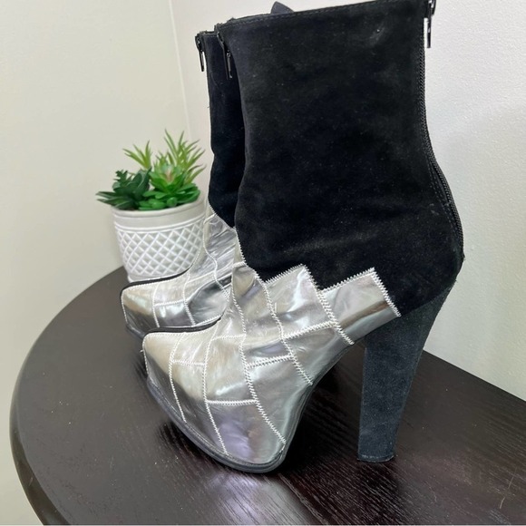 Jeffrey Campbell, black and silver platform boot size 10 # 002 - Picture 11 of 13